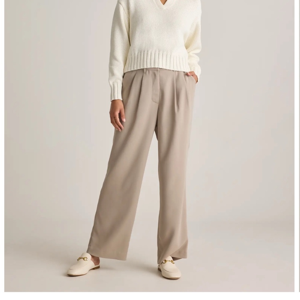 Quince Stretch Crepe Pleated Wide-Leg Pants - 28 inch inseam size 2